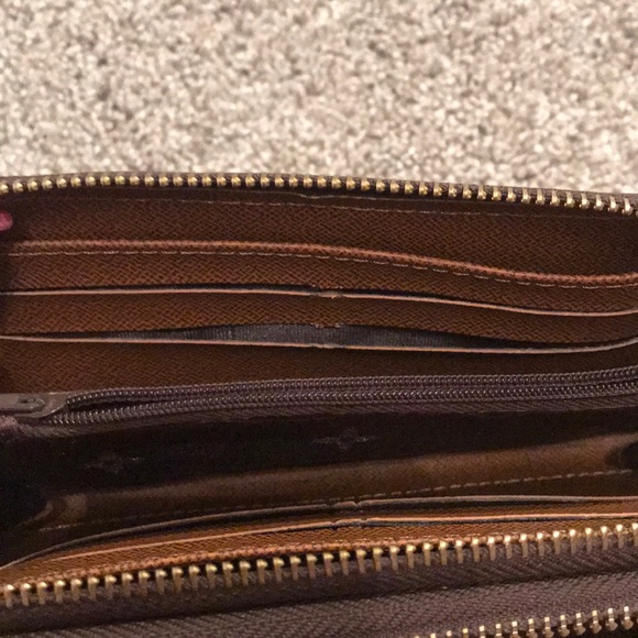Brown wallet - Picture 5 of 7